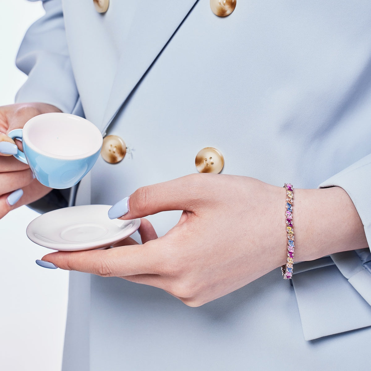 [Goodv]Ornate Sparkling Multi Cut Party Bracelet