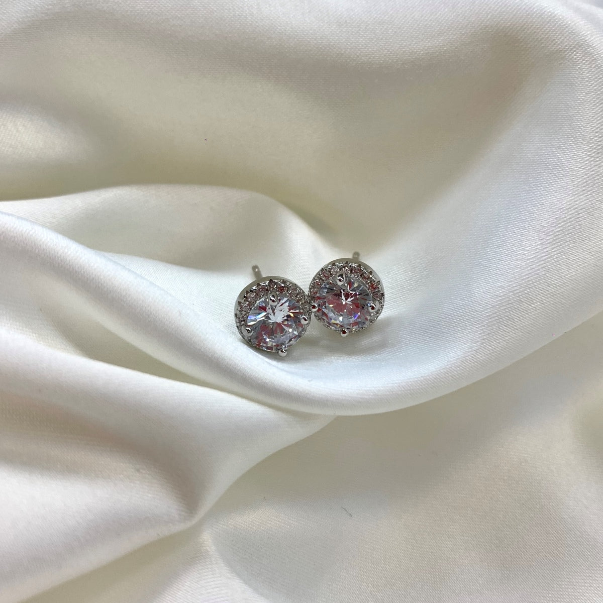 [Goodv]Classic Princess Round Shape Earrings
