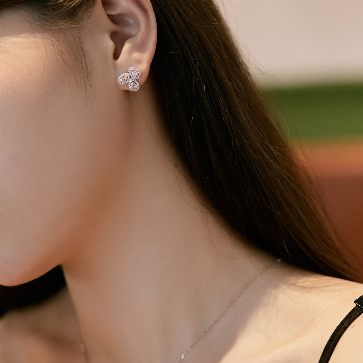 [Goodv]Ornate Flower Shape Pear Cut Lover Earrings