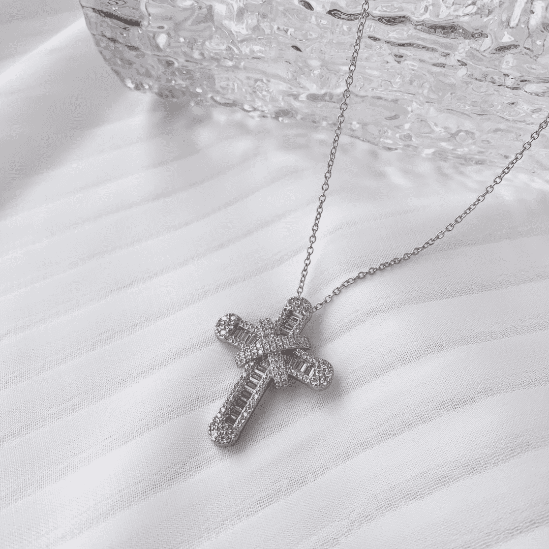 [Goodv]Gypsophila With Dimonds Necklace