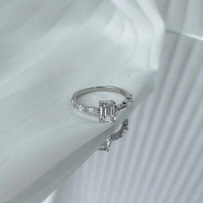[Goodv]1.0 Carat Dainty Resplendent Radiant Cut Daily Ring