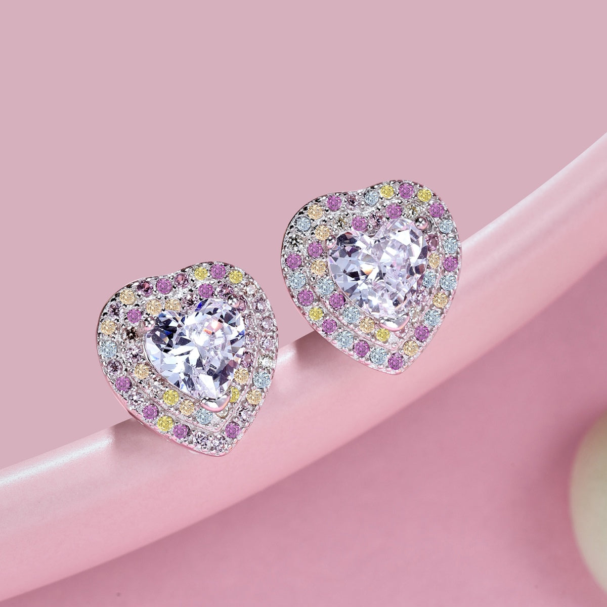 [Goodv]Dazzling Heart Shape Lover Earrings