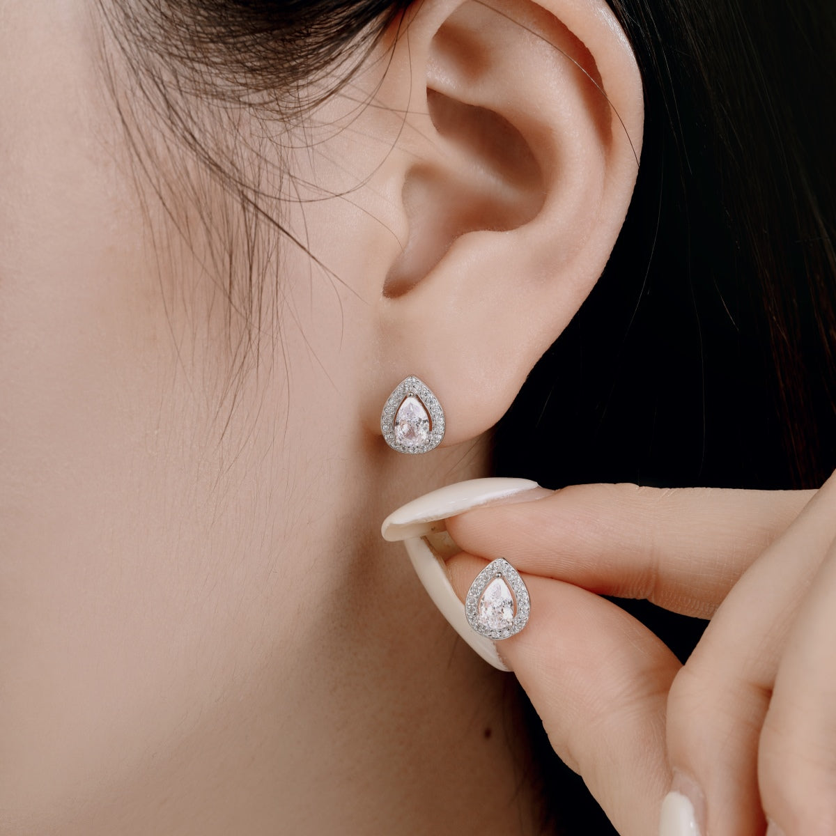 [Goodv]Luxurious Water Drop Shape Earrings