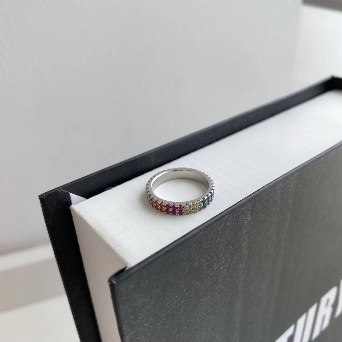 [Goodv]Unique Colorful Round Cut Tennis Ring
