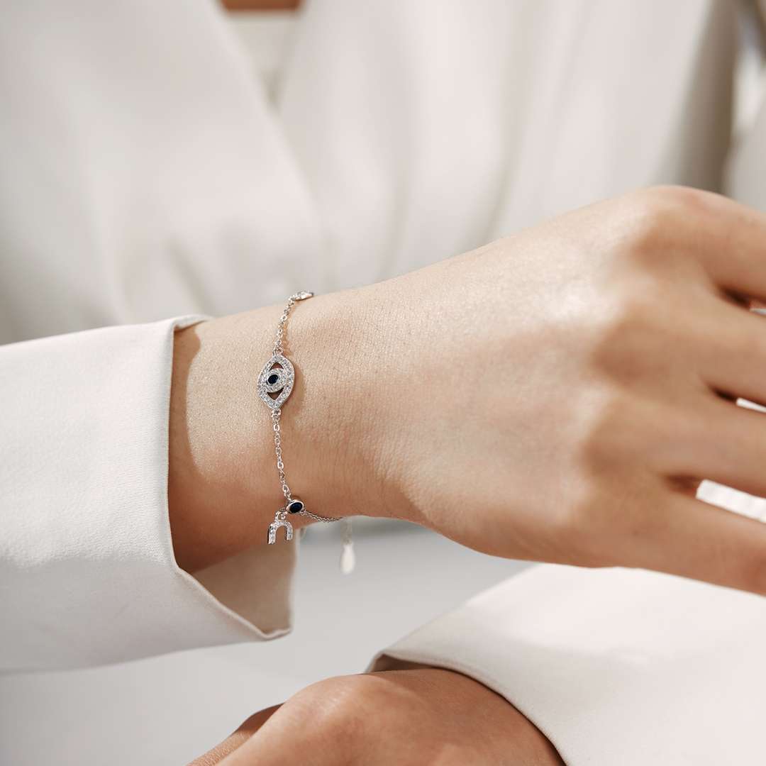 [Goodv]Dainty Eye Shape Necklace