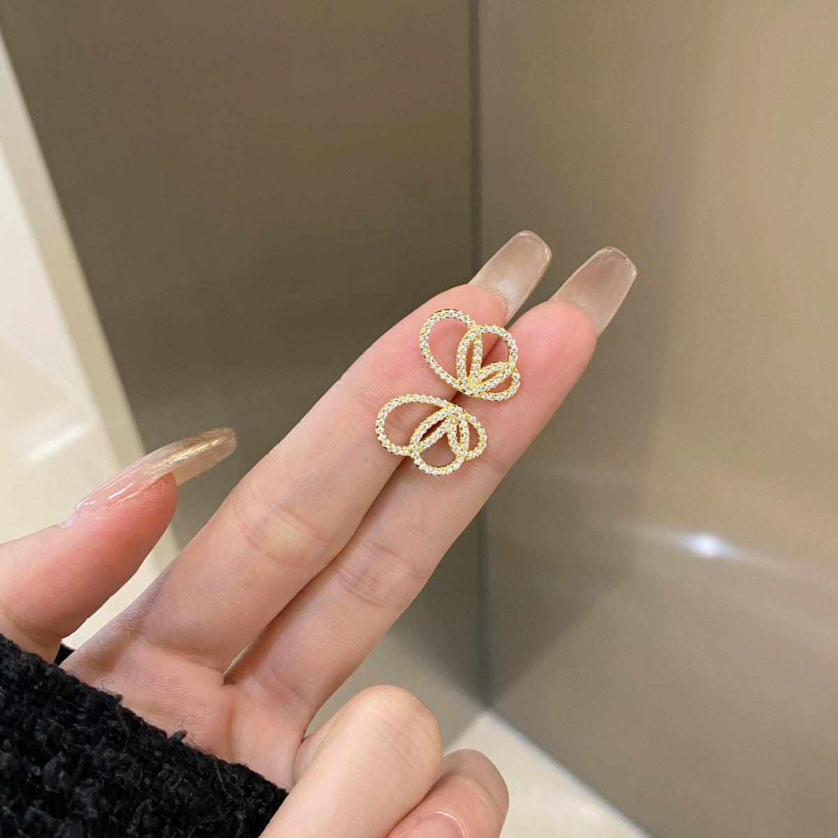 [Goodv]Exquisite Butterfly Shape Earrings
