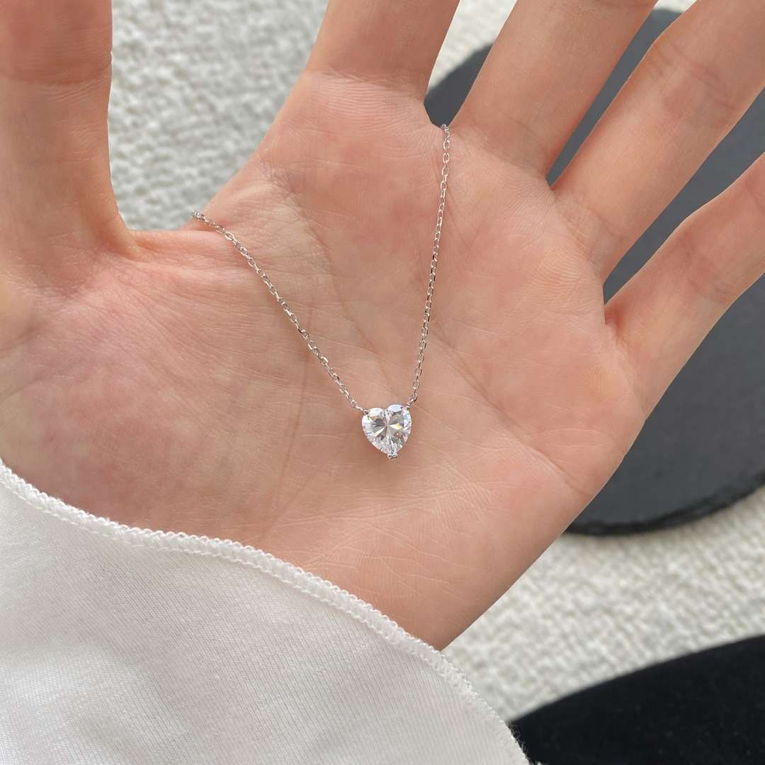 [Goodv]Heart Shape Main Stone Pendant Collarbone Necklace
