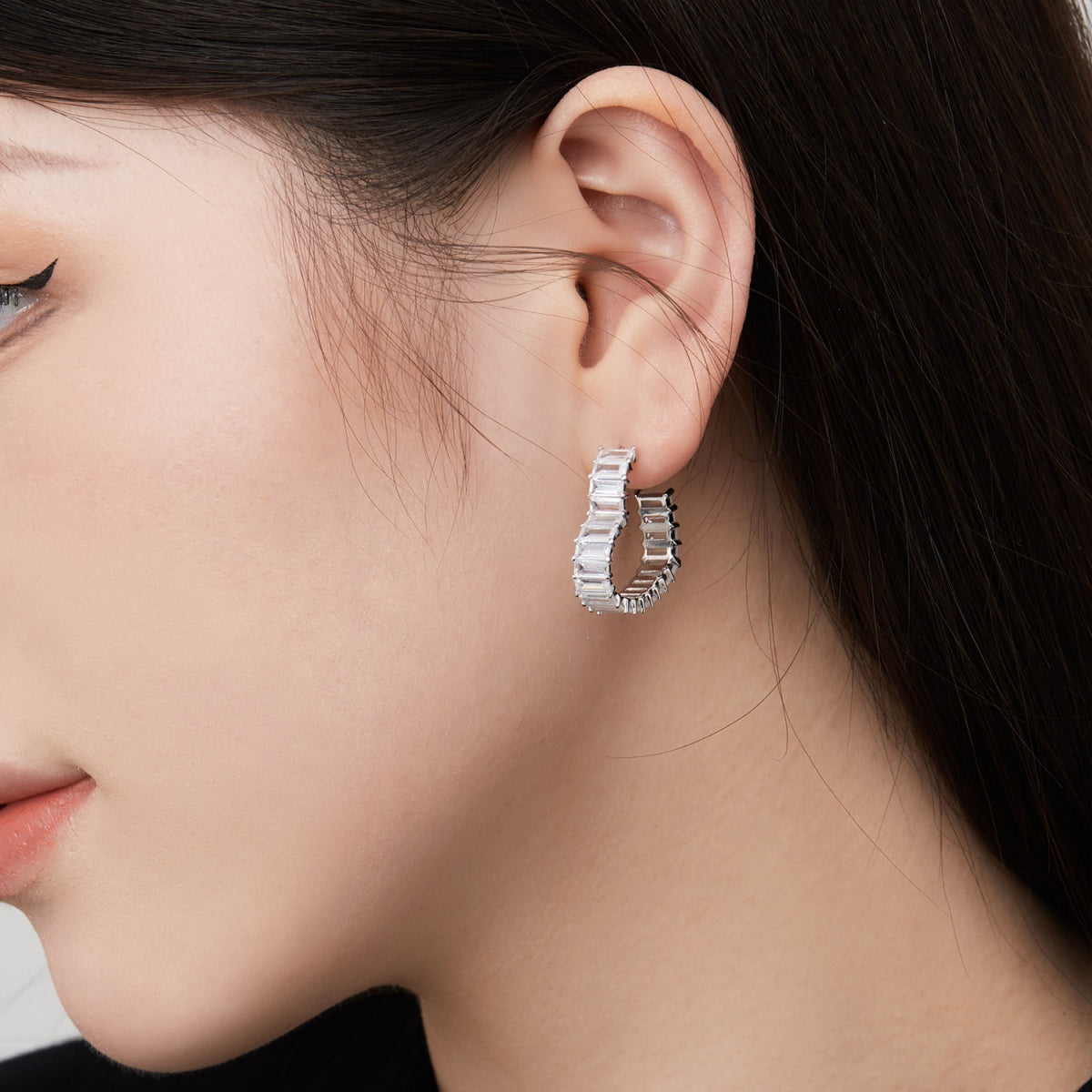 [Goodv]Radiant Heart Cutout Earrings