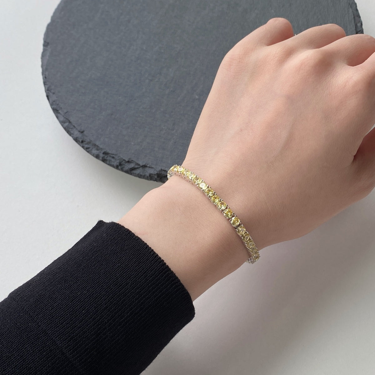 [Goodv]Ornate Dazzling Round Cut Tennis Bracelet