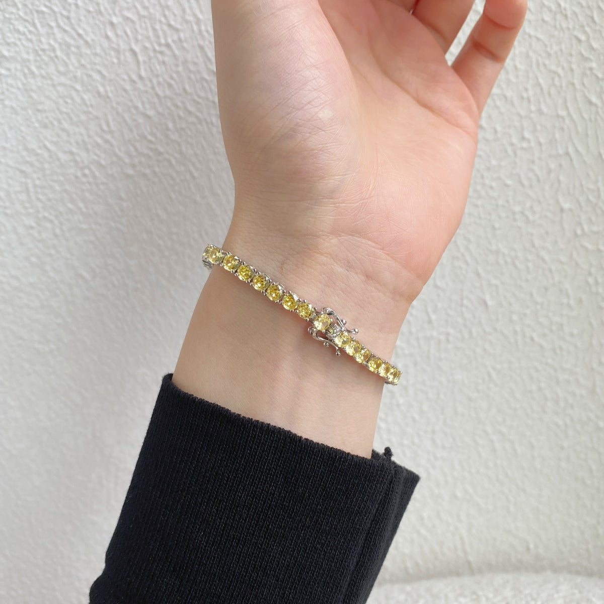[Goodv]Ornate Dazzling Round Cut Tennis Bracelet