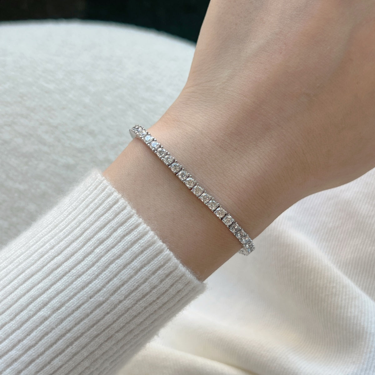 [Goodv]Dainty Charming Round Cut Tennis Bracelet