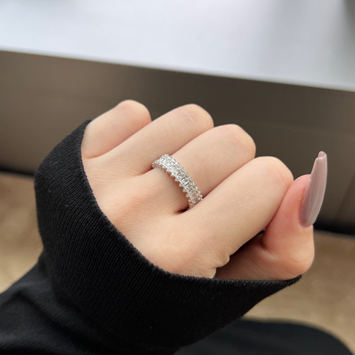 [Goodv]Splashy Ornate Emerald Cut Cocktail Ring