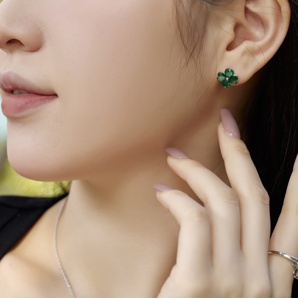 [Goodv]Four-Leaf Clover Ball Earrings