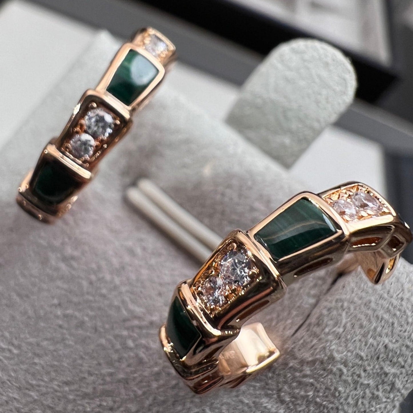 [BIJOUX]SERPENTI MALACHITE PINK GOLD EARRINGS