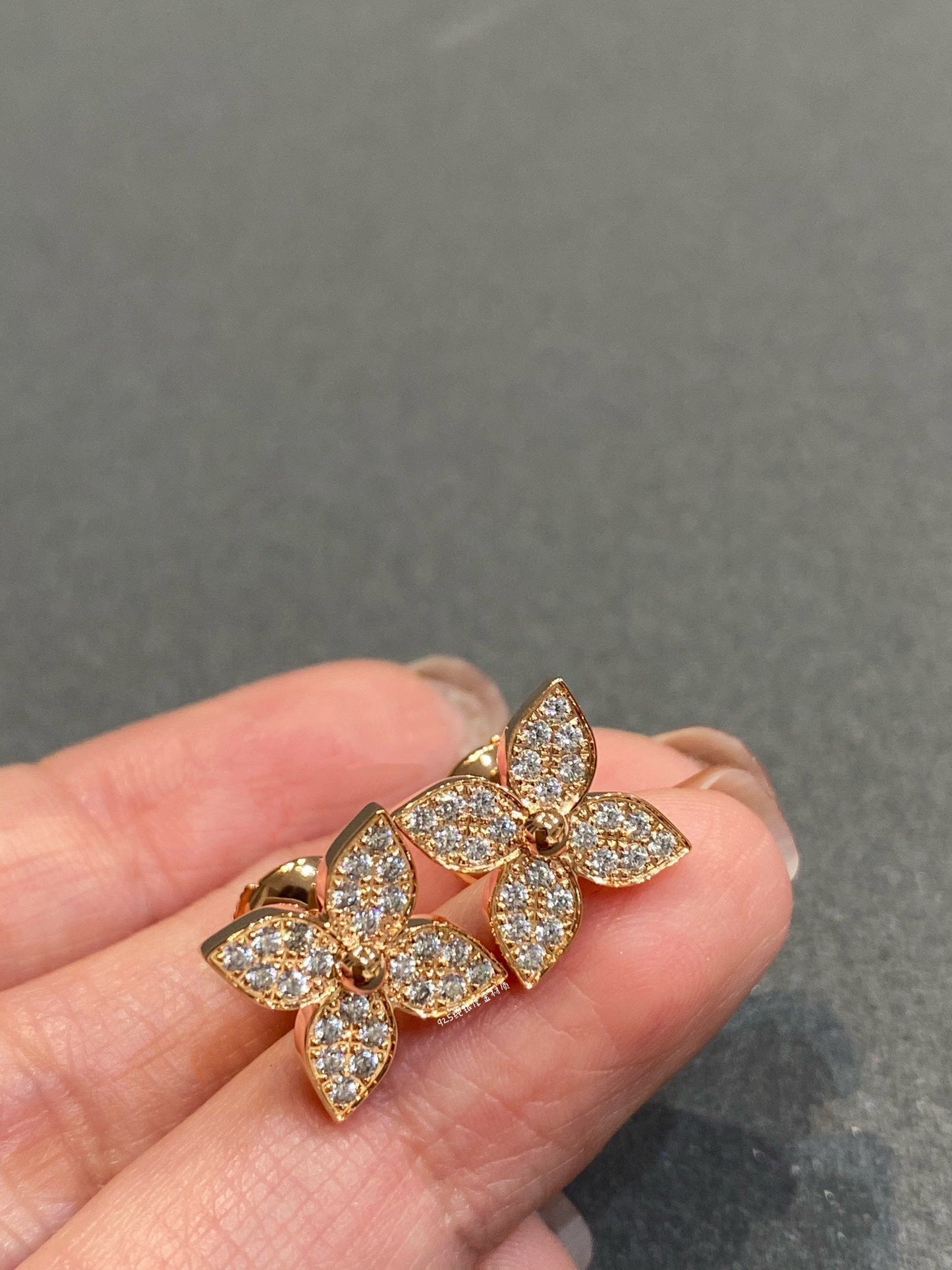 [BIJOUX]BOUCLES D'OREILLES ETOILE DIAMANT
