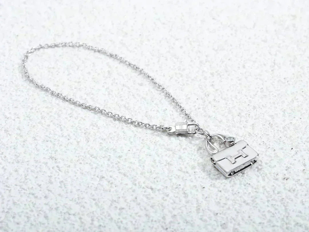 [BIJOUX]AMULETTE PEDANT SILVER NECKLACE