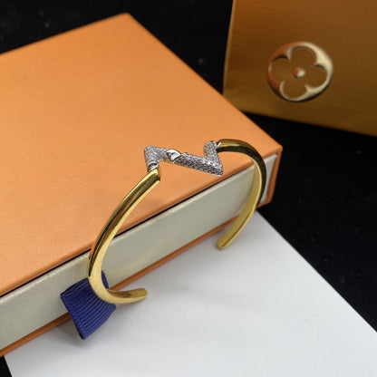 [BIJOUX]VOLTE アップサイトダウン ダイヤモンド ゴールド オープンブレスレット