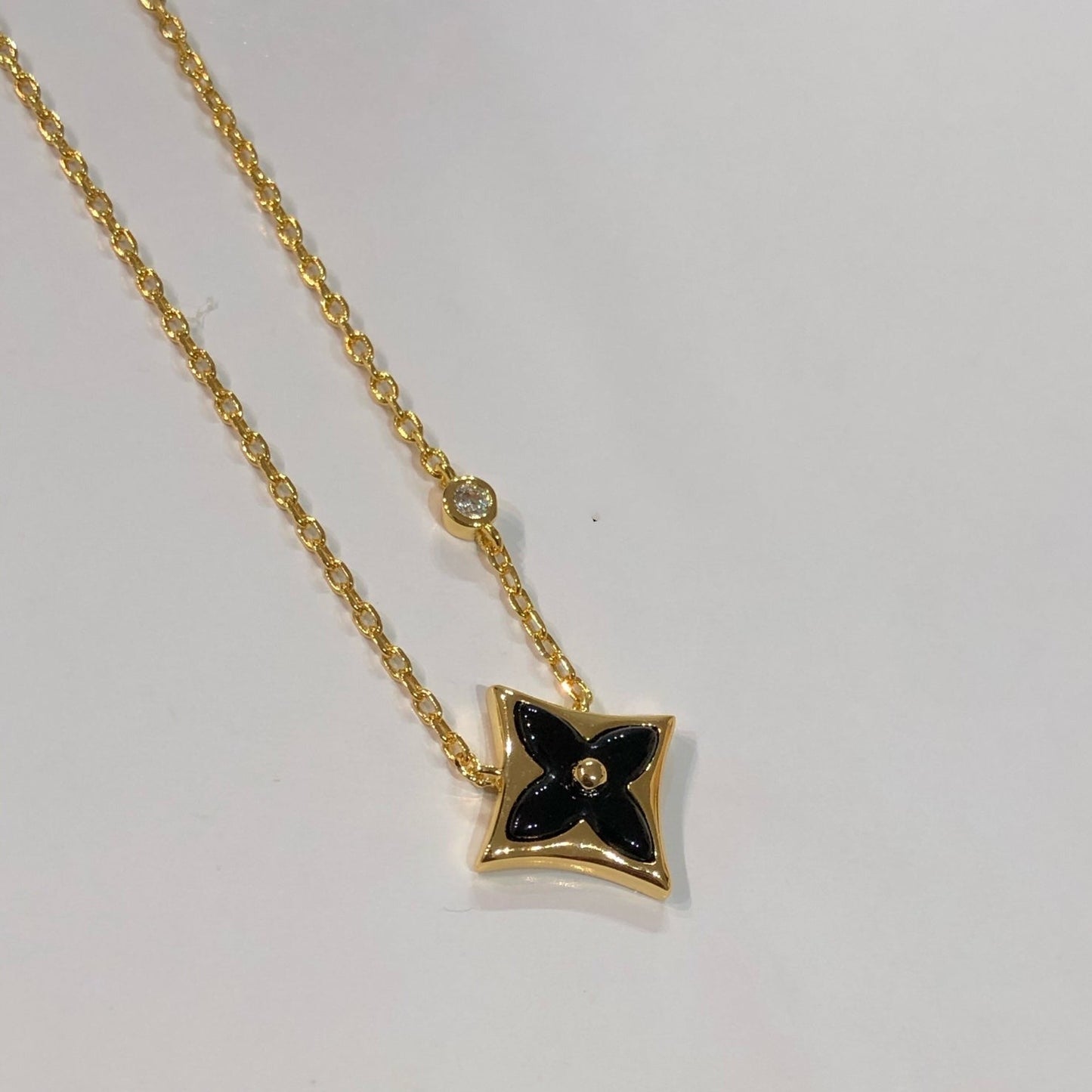 [BIJOUX]STAR BLACK MOP NECKLACE