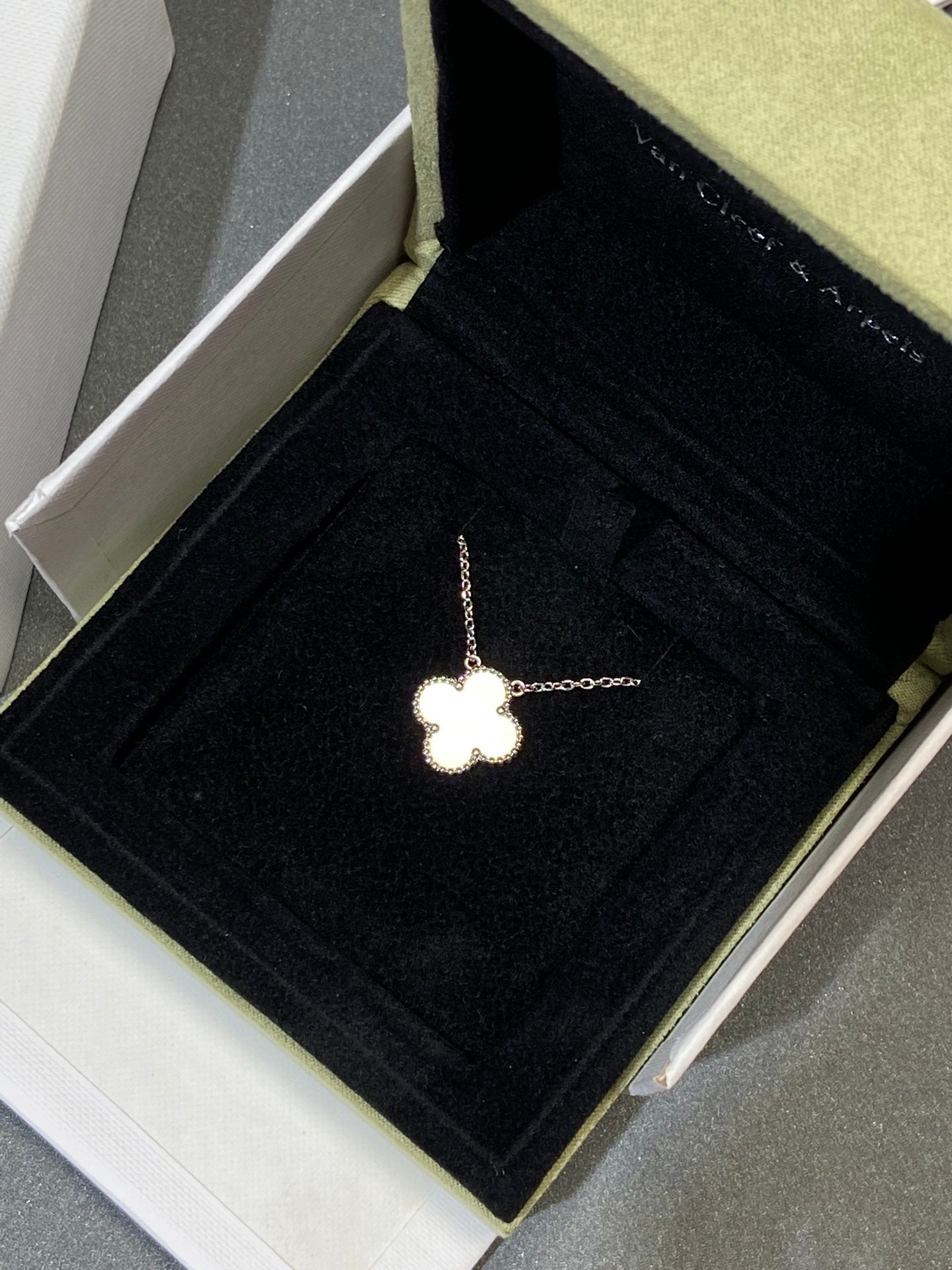 [BIJOUX]CLOVER MEDIUM SILVER WHITE MOP NECKLACE