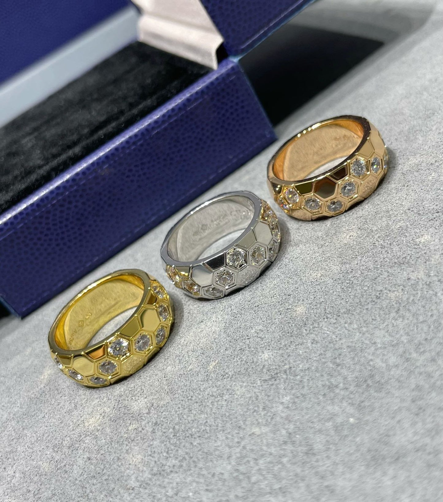 [BIJOUX] BAGUE GRANDE ABEILLE AMOUR DIAMANT