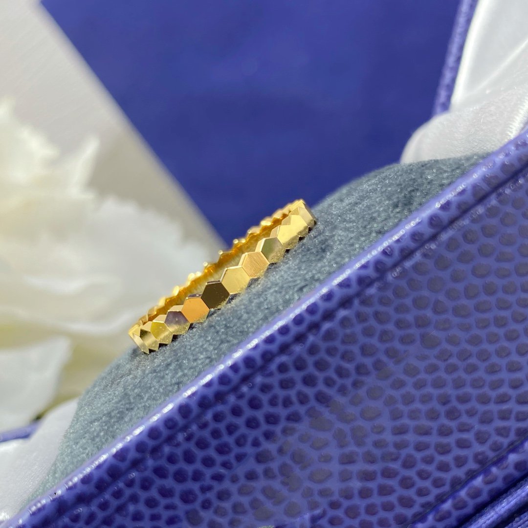 [BIJOUX]BAGUE PETITE ABEILLE AMOUR