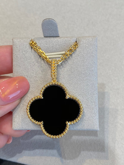 [Goodv]CLOVER LARGE WHITE CARNELIANS GOLD NECKLACE