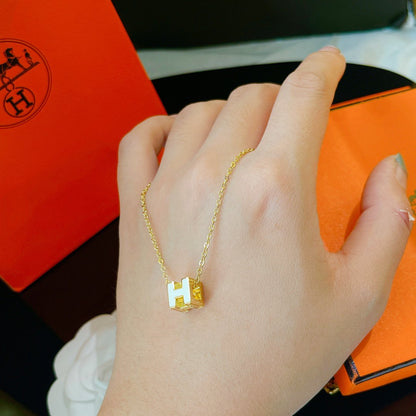 [BIJOUX]H WHITE SQUARE GOLD NECKLACE