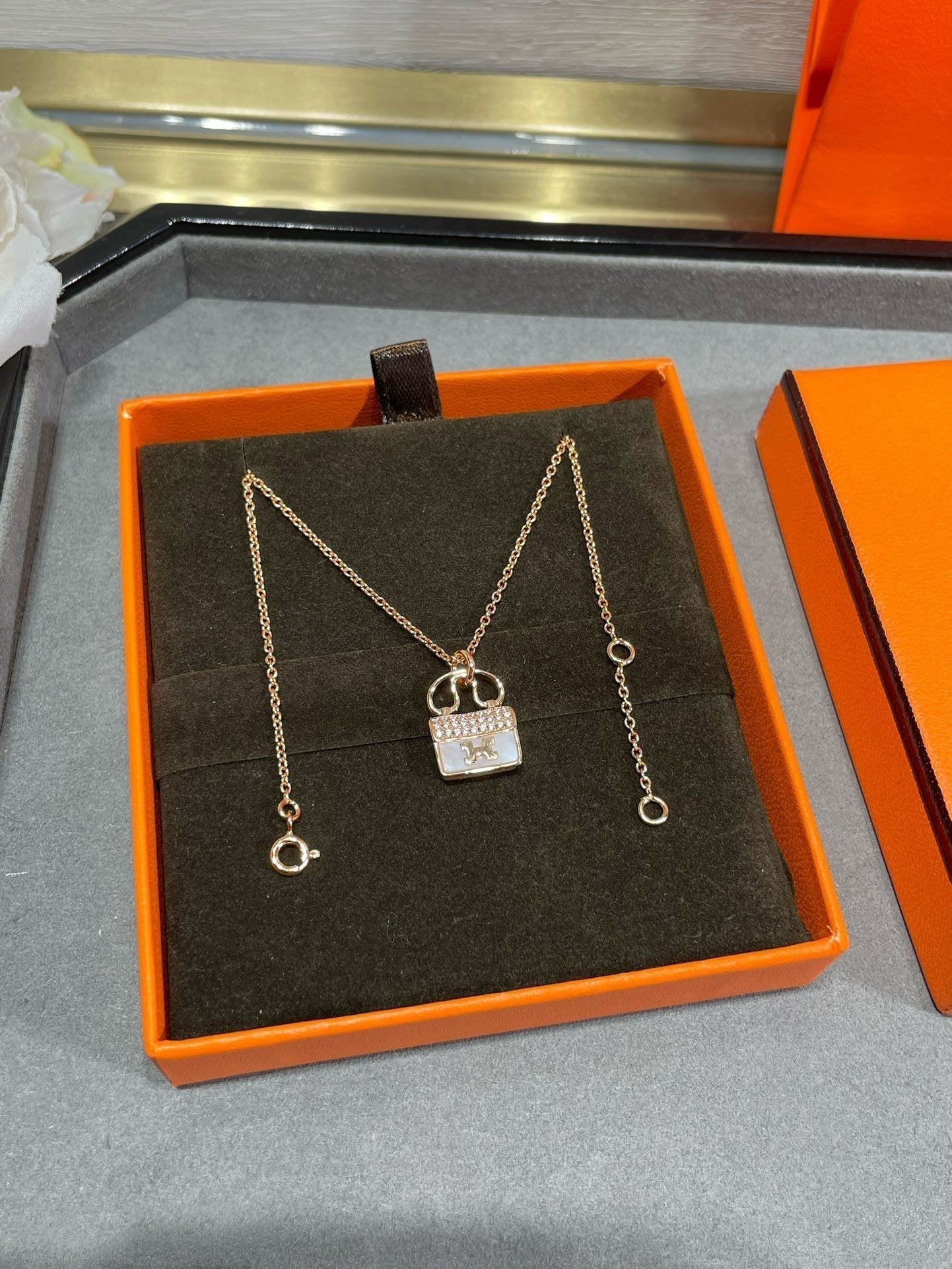 [BIJOUX]H CIRCE MOISSANITE PENDANT NECKLACE GOLD