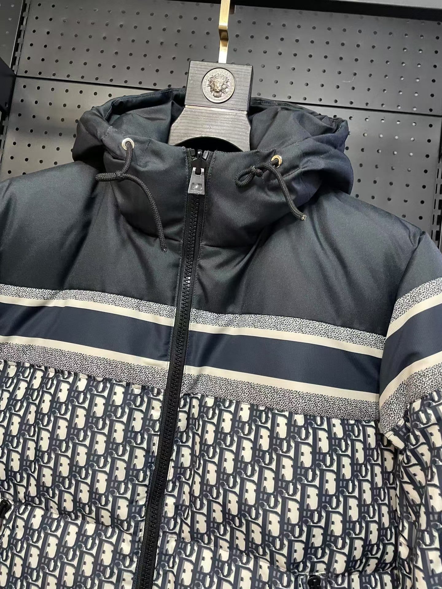 [BIJOUX]VESTE À CAPUCHE RÉVERSIBLE EN COTON IMPRIMÉ ALL-OVER FW21 NOIR