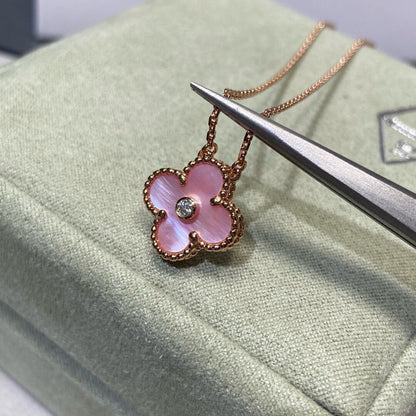 [BIJOUX]CLOVER 15MM DIAMOND PINK MOP NECKLACE